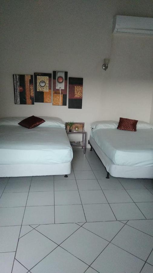 Courtesy Apartments Aruba Oranjestad Ngoại thất bức ảnh